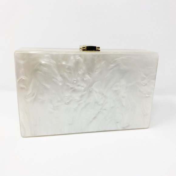 Acrylic Party Box in Shell - Picture 4 of 8